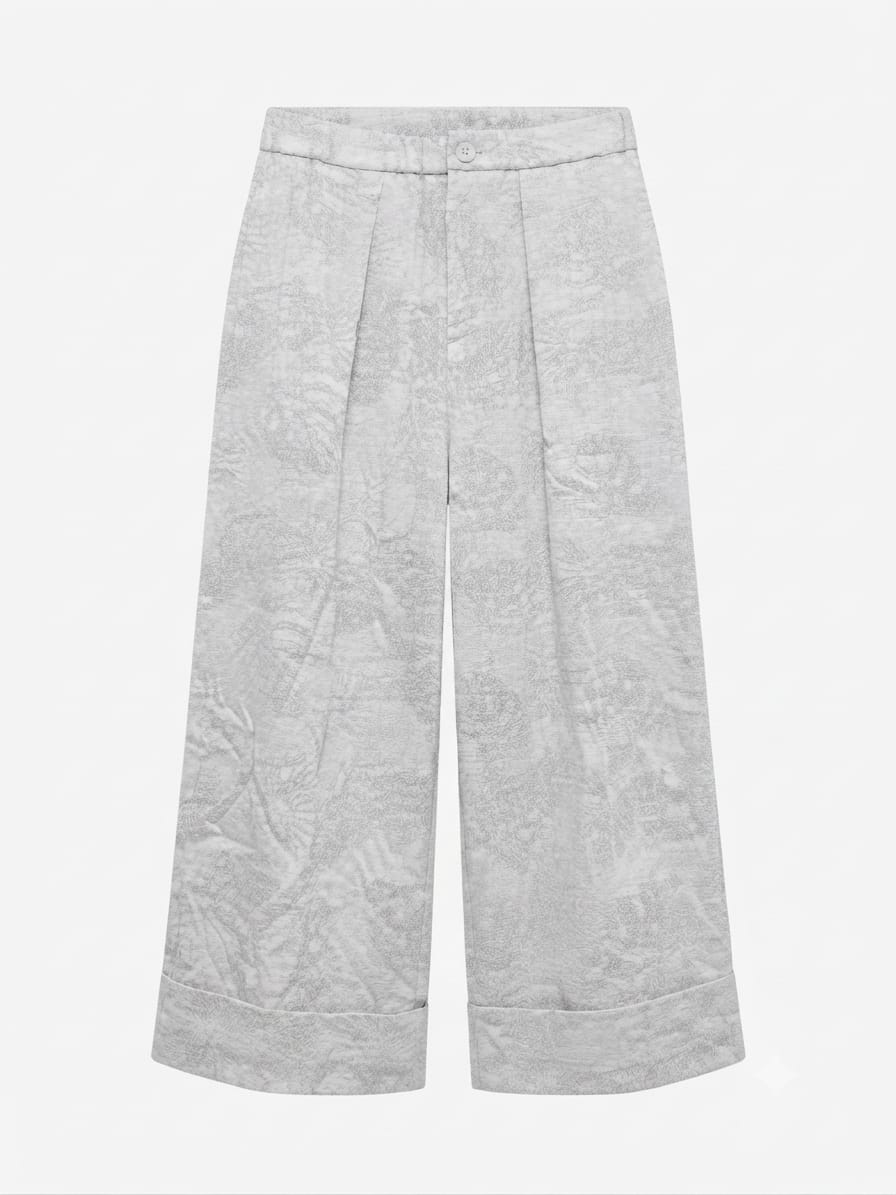 PANTALÓN GRIS CON BOTÓN