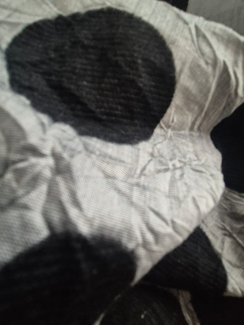 VESTIDO DE PUNTOS GRIS