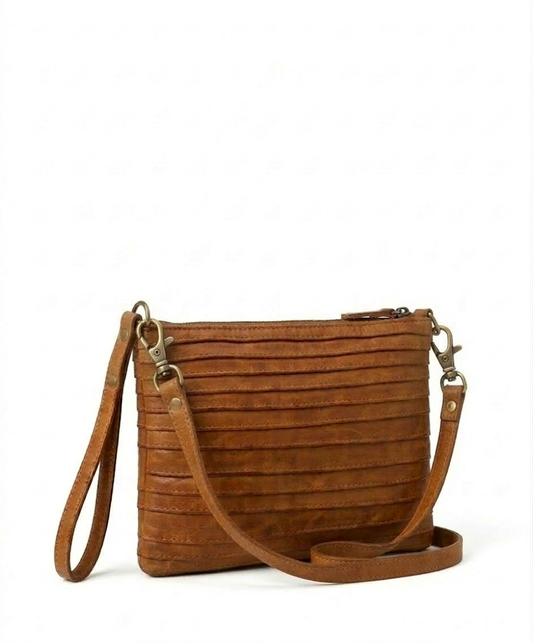 CARTERA TRAZOS DE CUERO